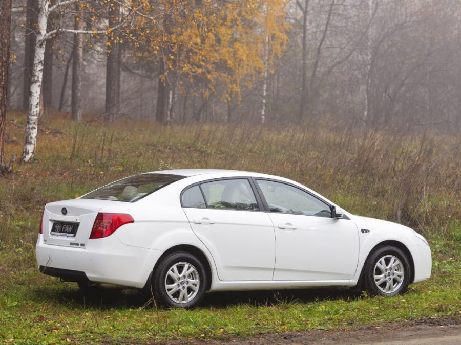  FAW Besturn B50 2011 года  (фото 8 из 15)
